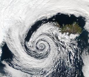 https://upload.wikimedia.org/wikipedia/commons/thumb/b/bc/Low_pressure_system_over_Iceland.jpg/800px-Low_pressure_system_over_Iceland.jpg